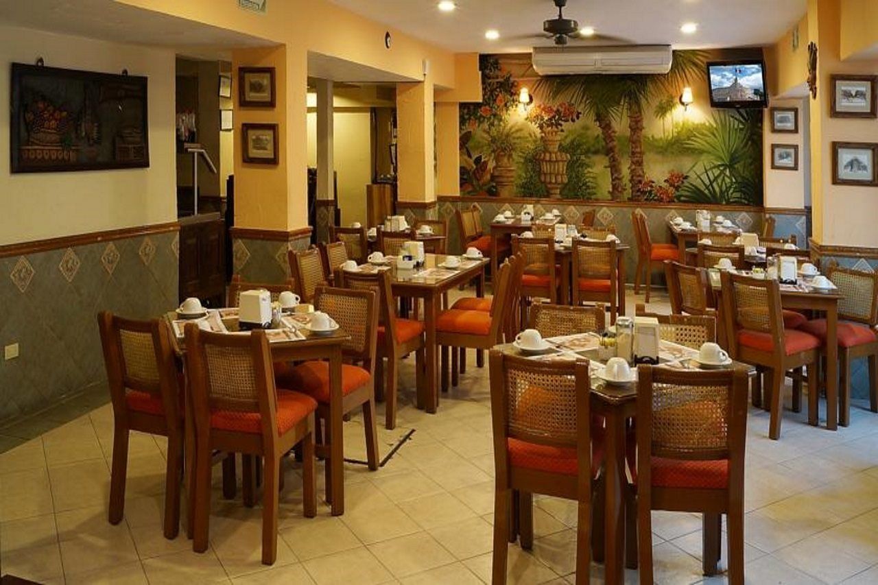 Hotel Colonial De Mérida Extérieur photo